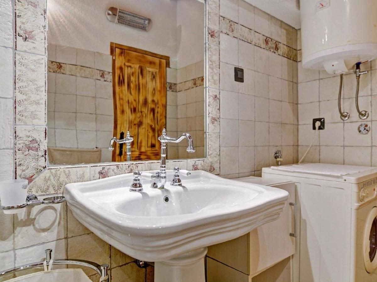 Lovely Holiday Home In Starigrad Εξωτερικό φωτογραφία