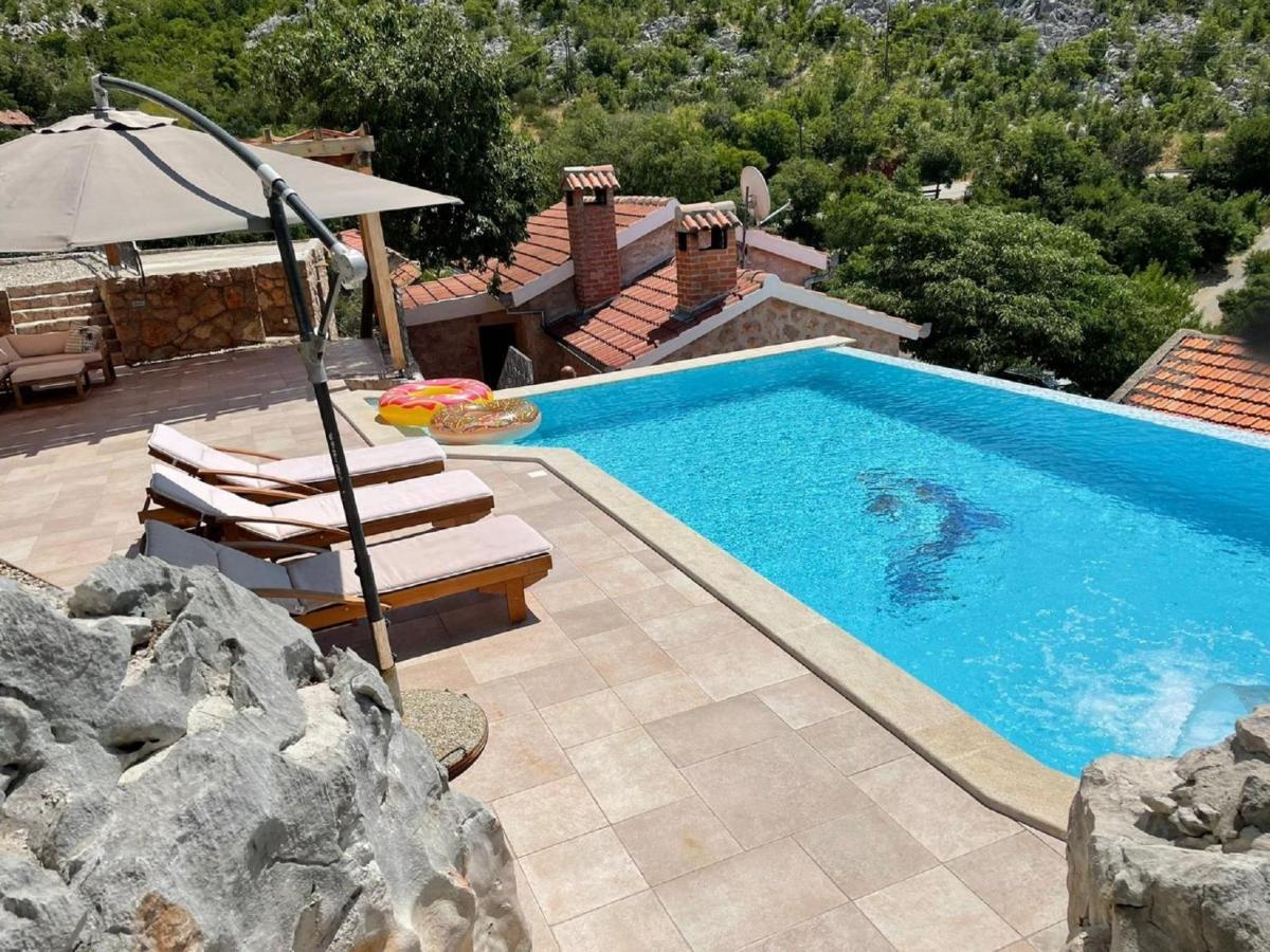 Lovely Holiday Home In Starigrad Εξωτερικό φωτογραφία