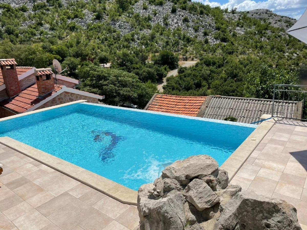 Lovely Holiday Home In Starigrad Εξωτερικό φωτογραφία